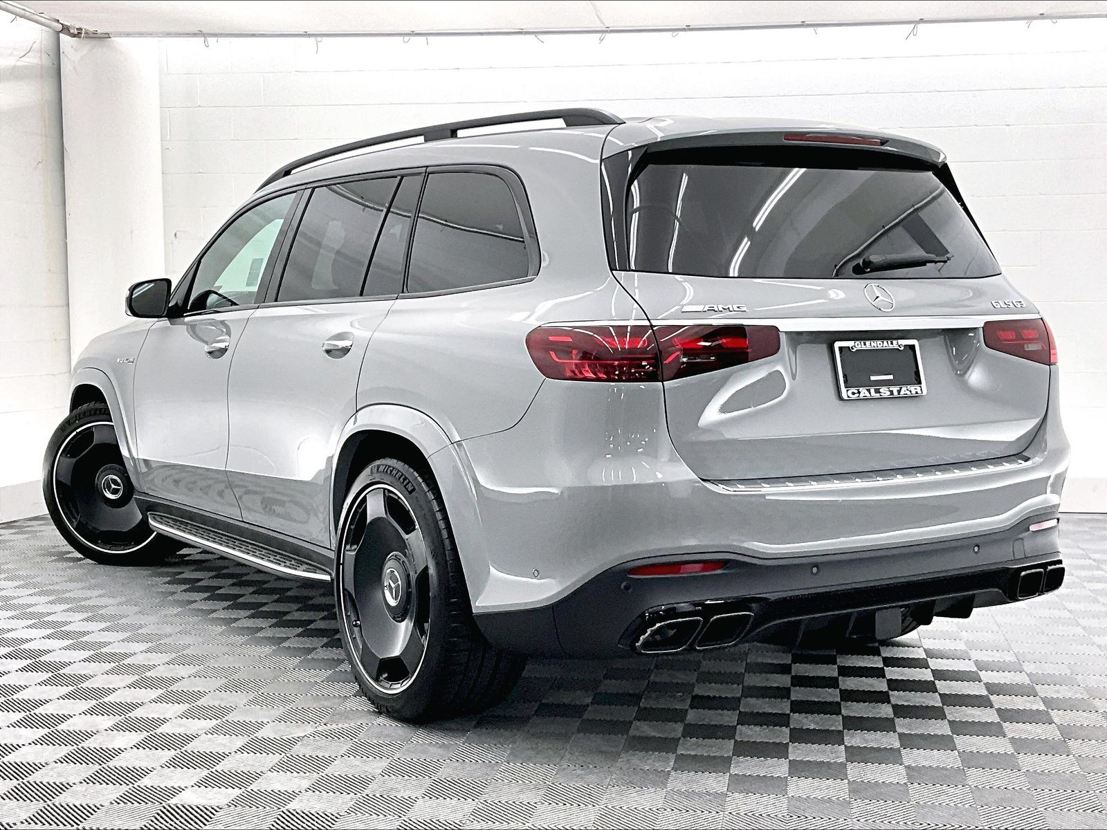 2026 Mercedes-Benz GLS photo 2