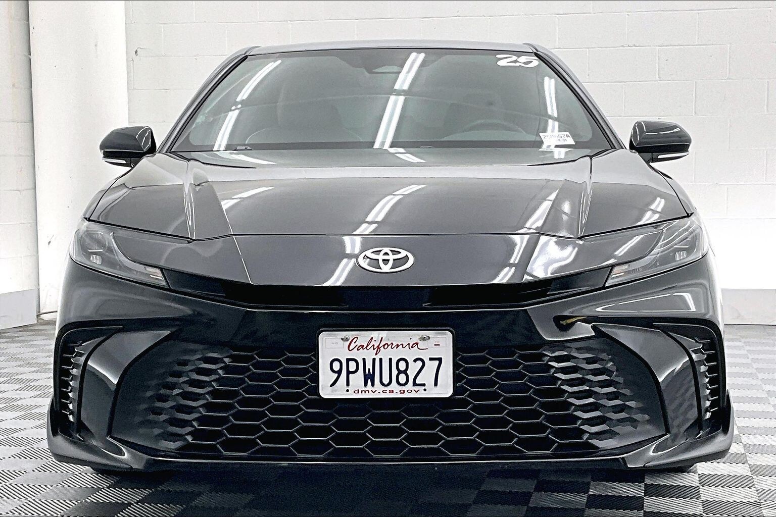 2025 Toyota Camry photo 2