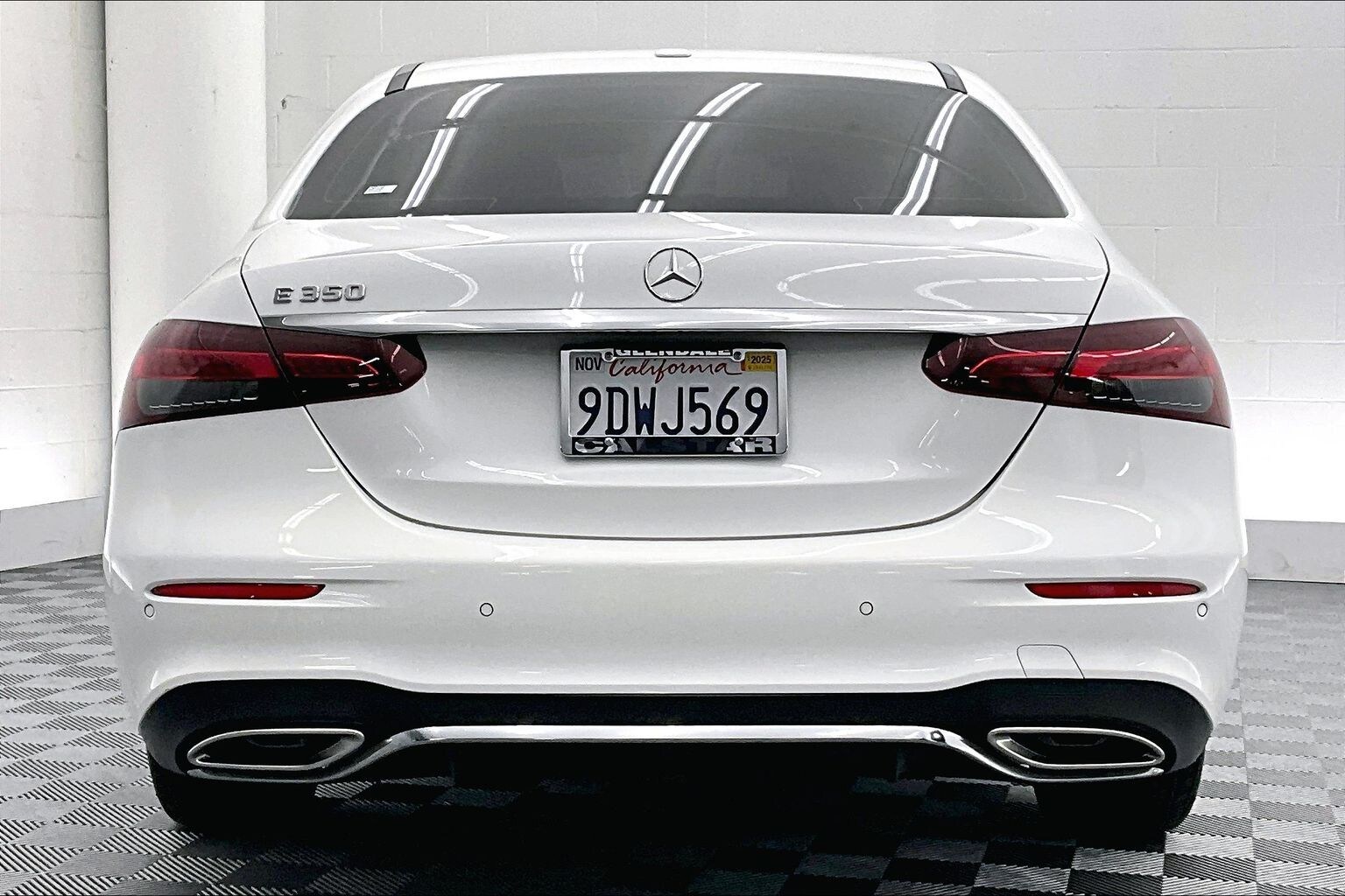 2022 Mercedes Benz E 350 photo 3