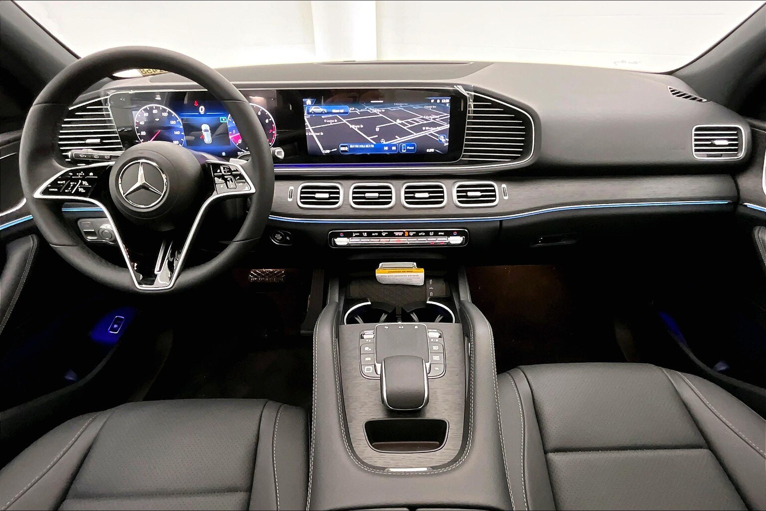 2025 Mercedes Benz GLE 350 4MATIC photo 3