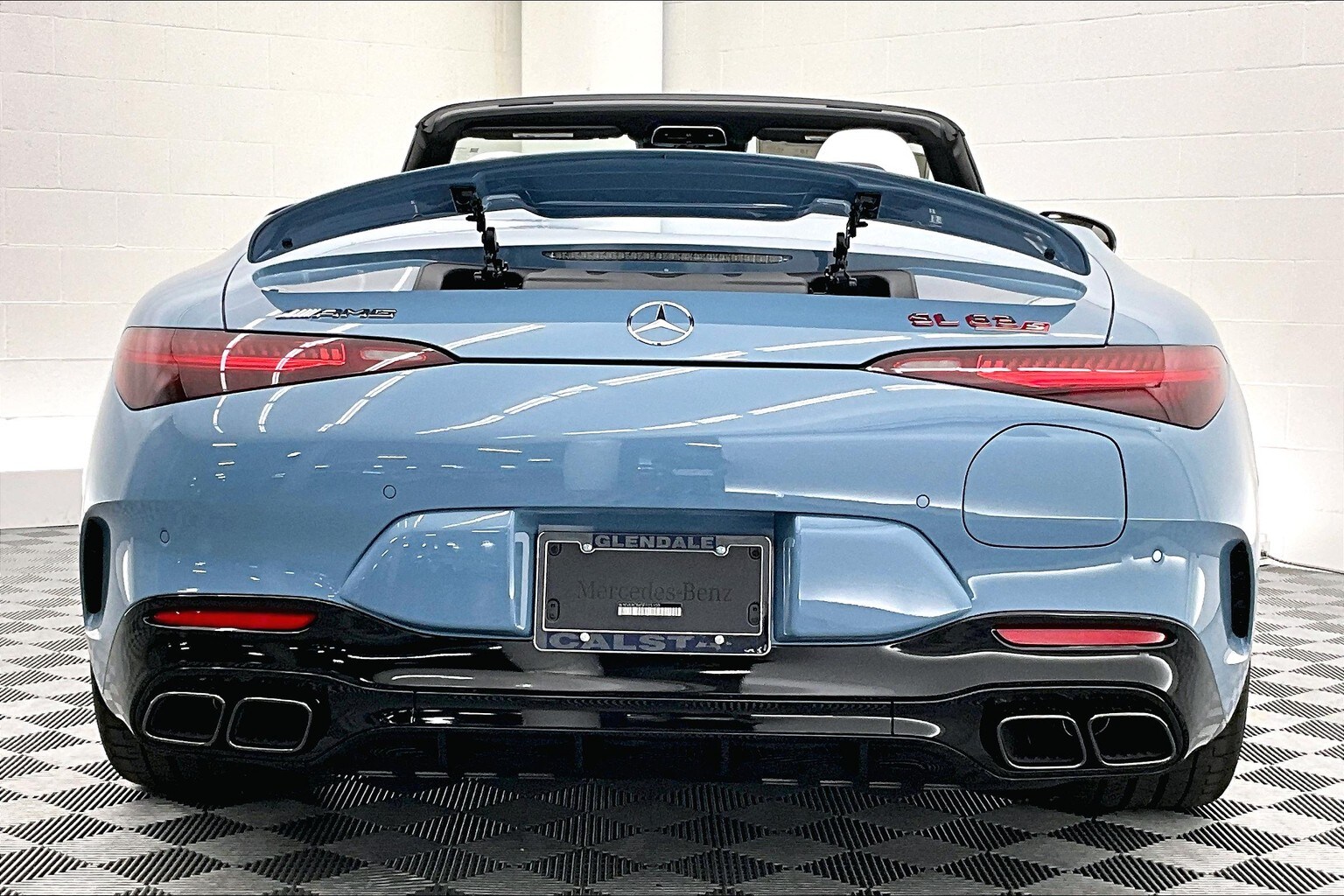2025 Mercedes Benz SL AMG 63 photo 3