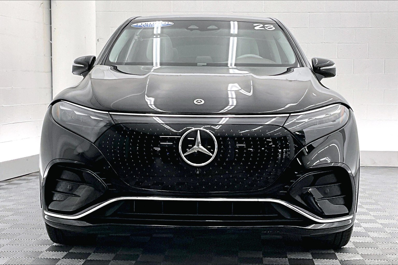 2023 Mercedes Benz EQS SUV 580 4MATIC photo 2