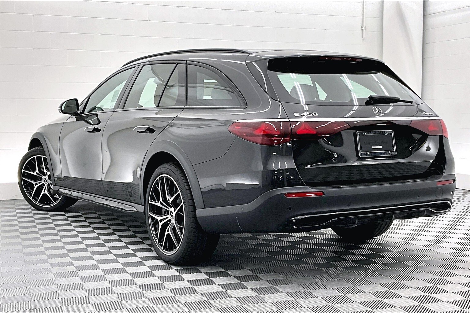 2026 Mercedes Benz E 450 4MATIC All-Terrain photo 2