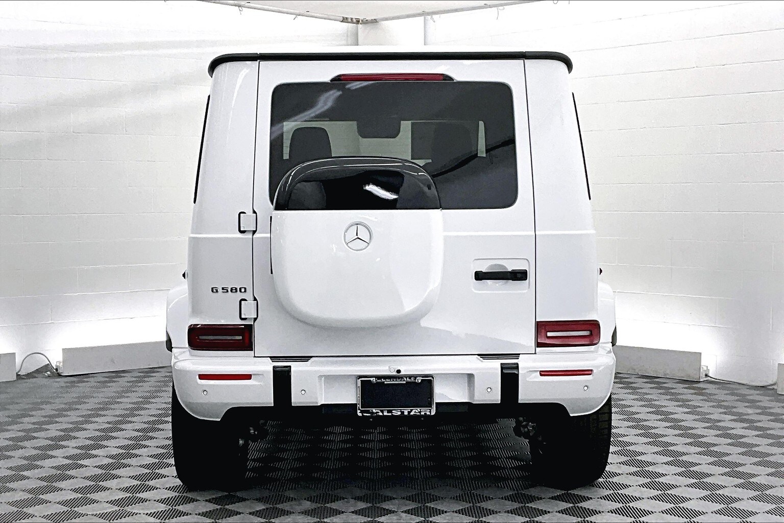 2025 Mercedes Benz G photo 3