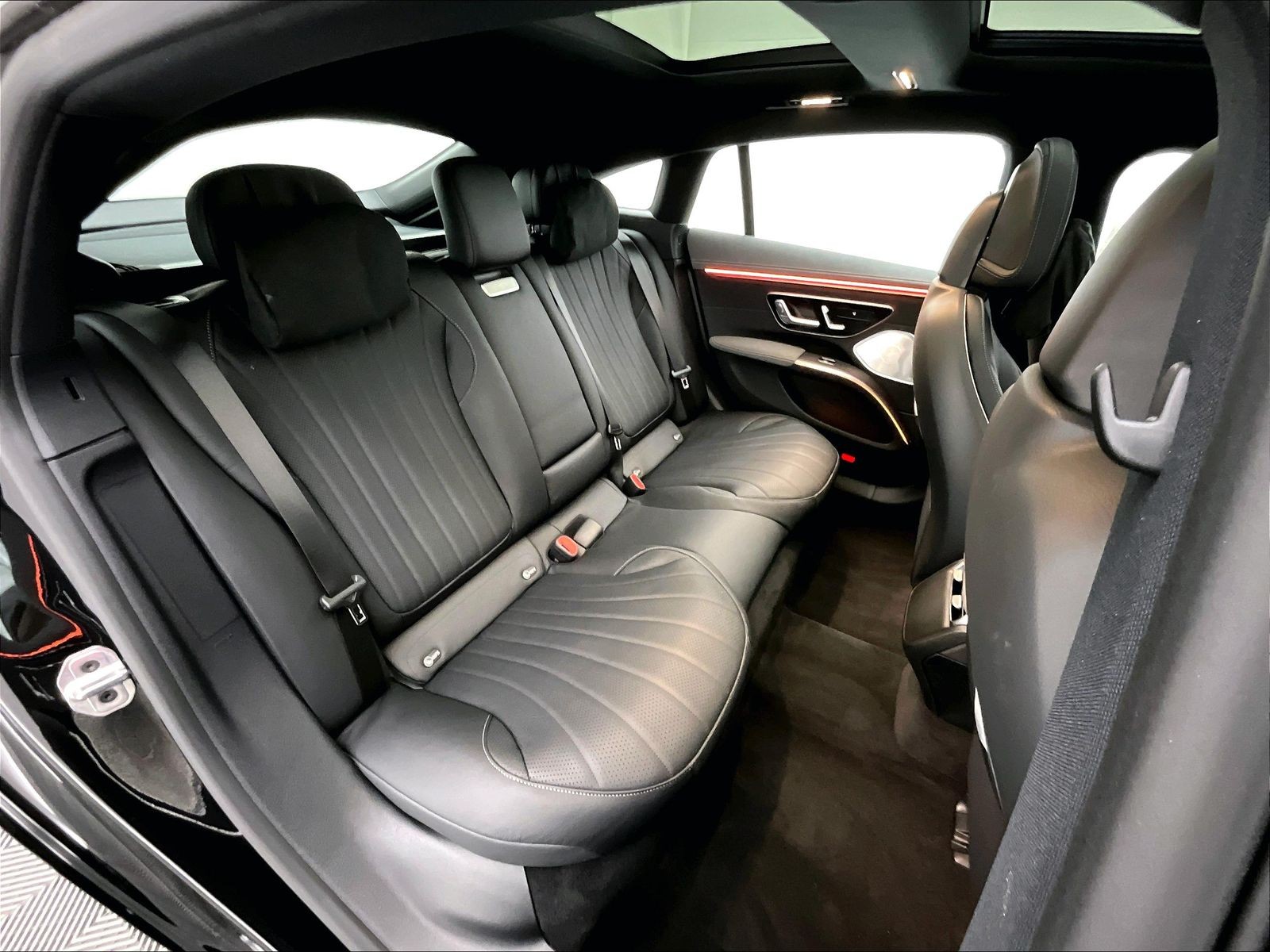 2026 Mercedes-Benz EQS Base - Photo 16
