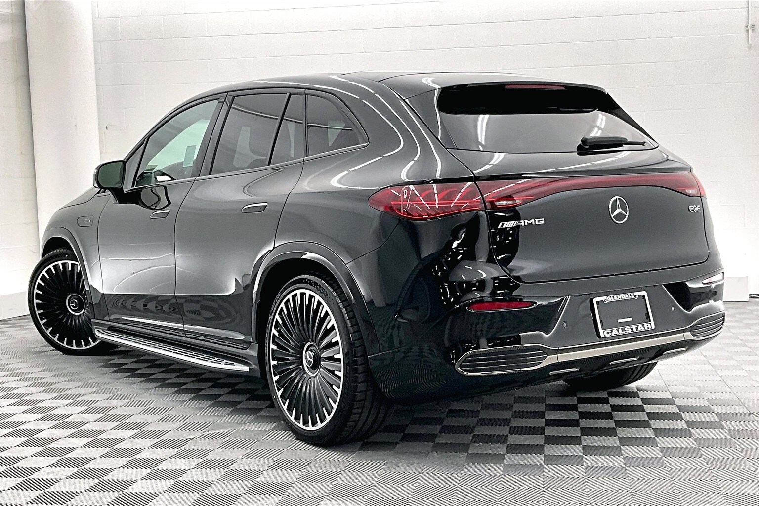 2025 Mercedes Benz EQE SUV AMG photo 2
