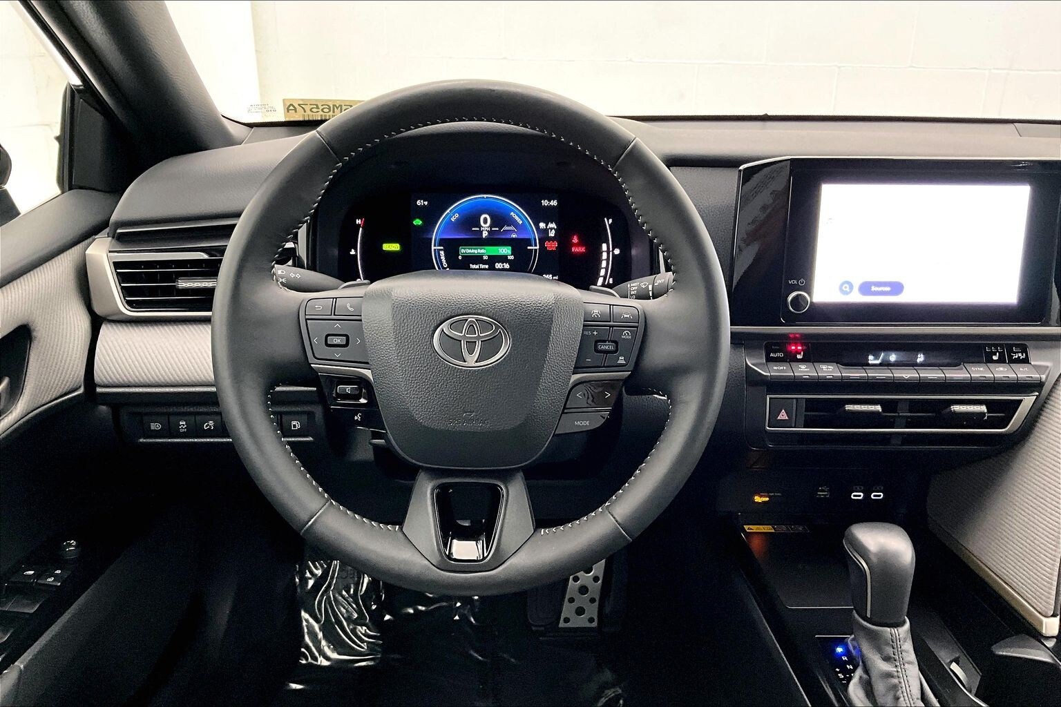 2025 Toyota Camry photo 4