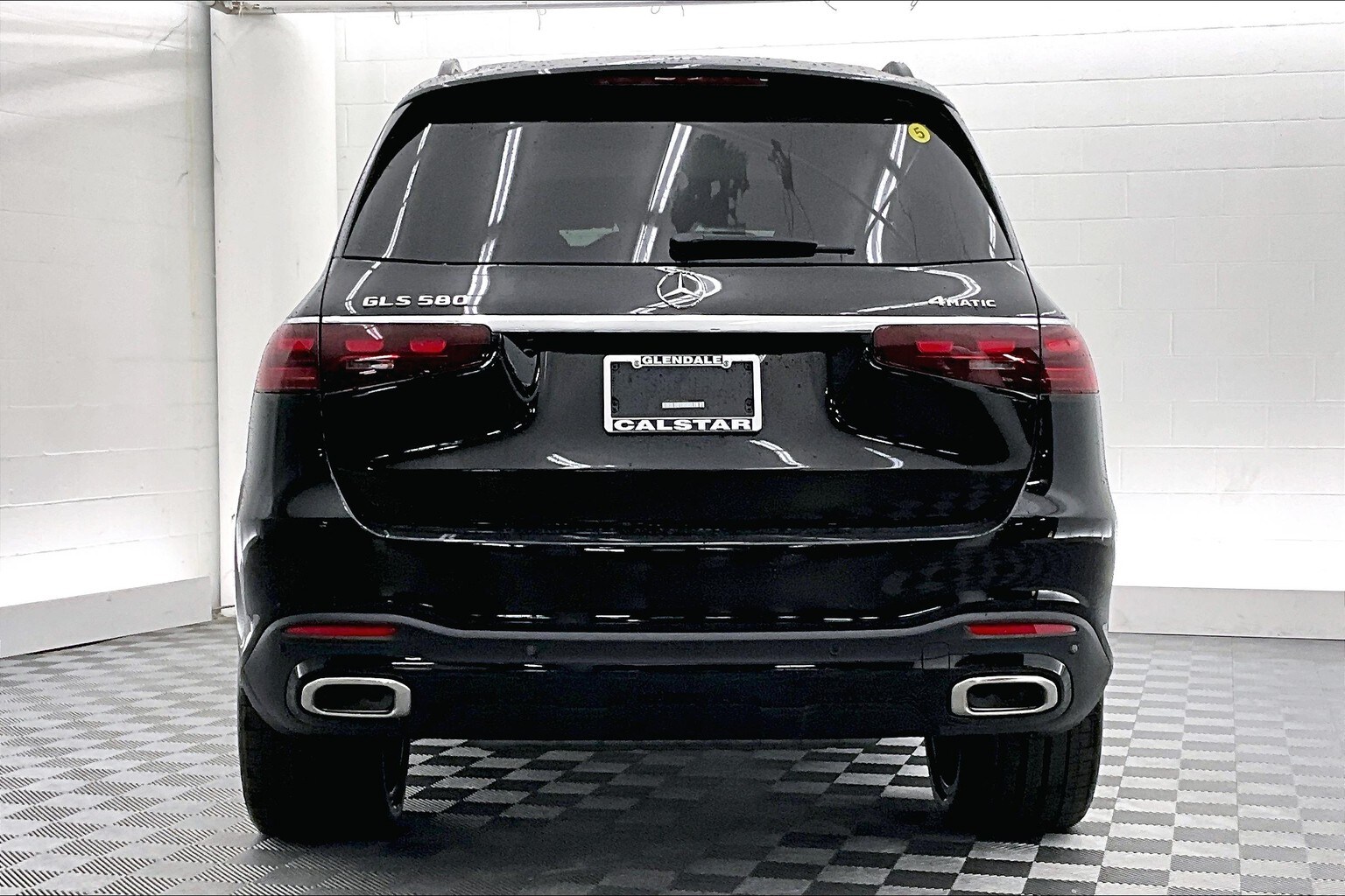 2026 Mercedes Benz GLS 580 4MATIC photo 3