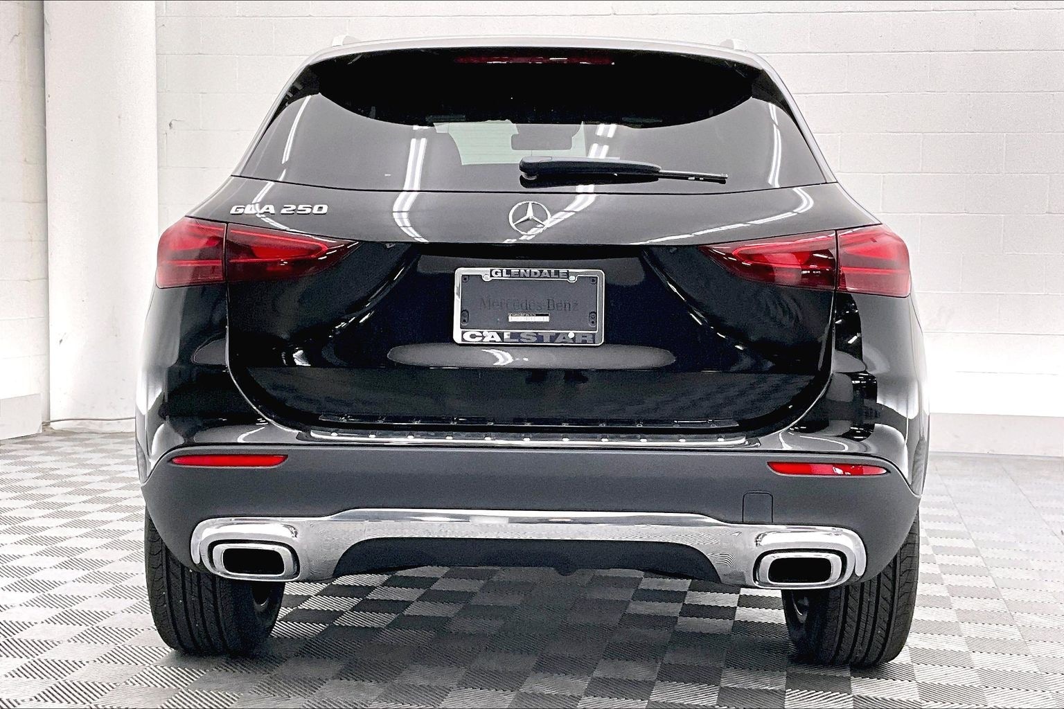 View vehicle photo 3