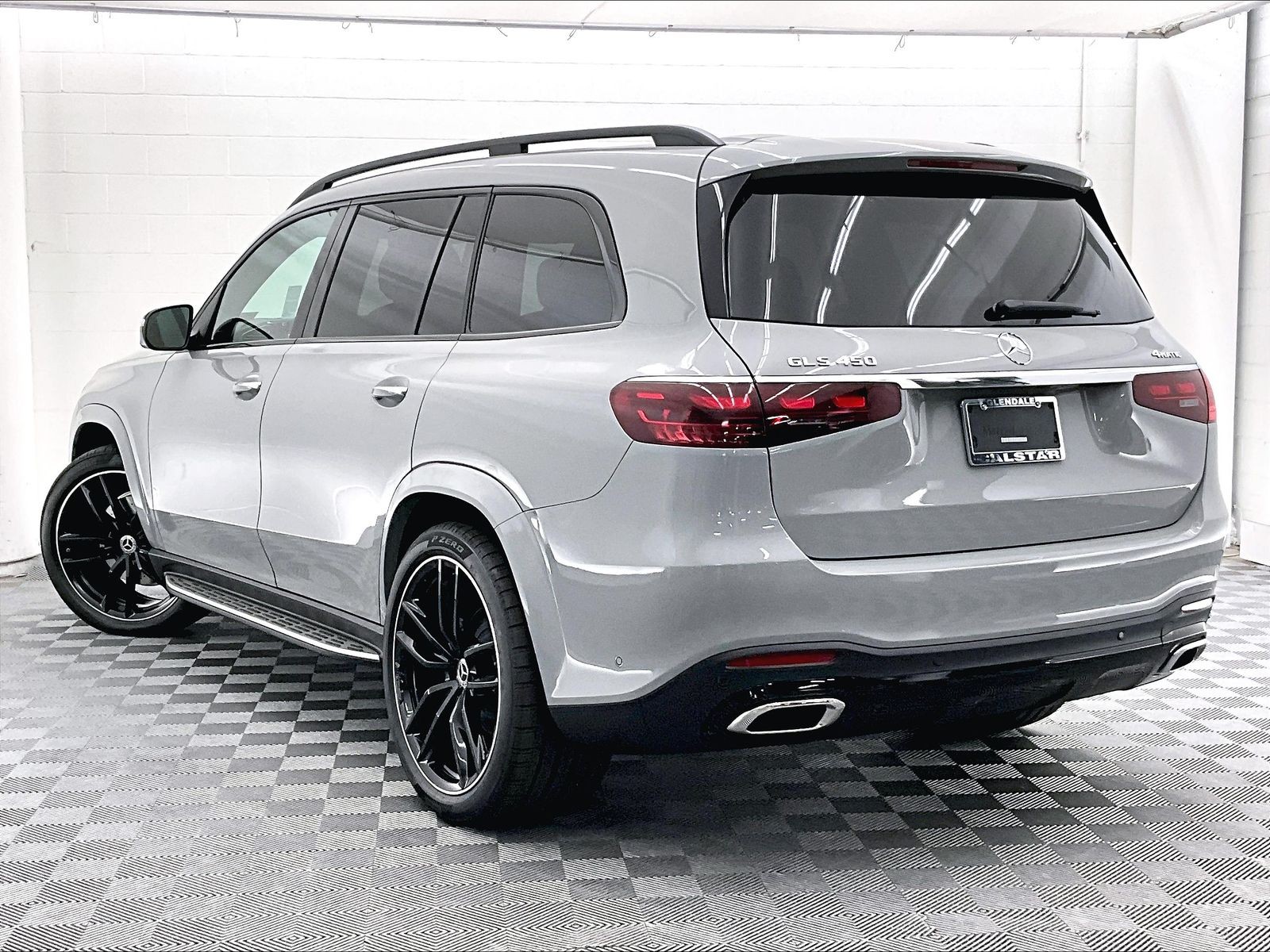 2026 Mercedes-Benz GLS photo 2