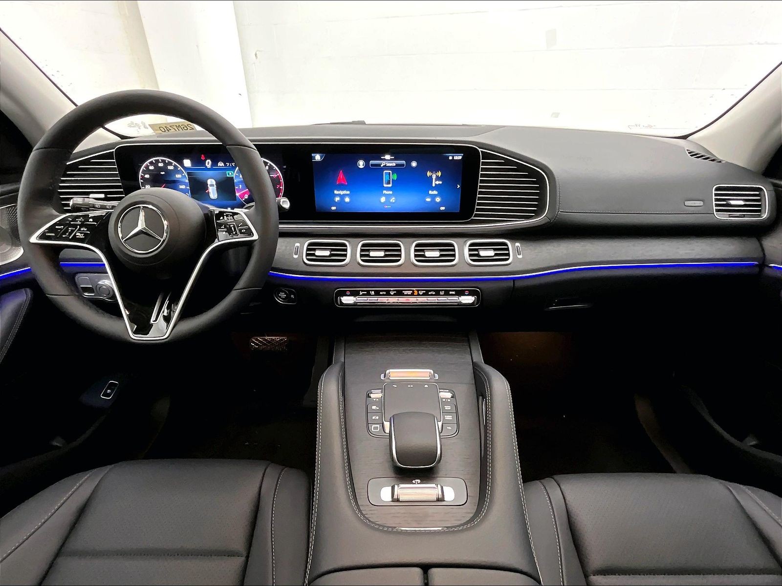 2026 Mercedes-Benz GLS photo 4
