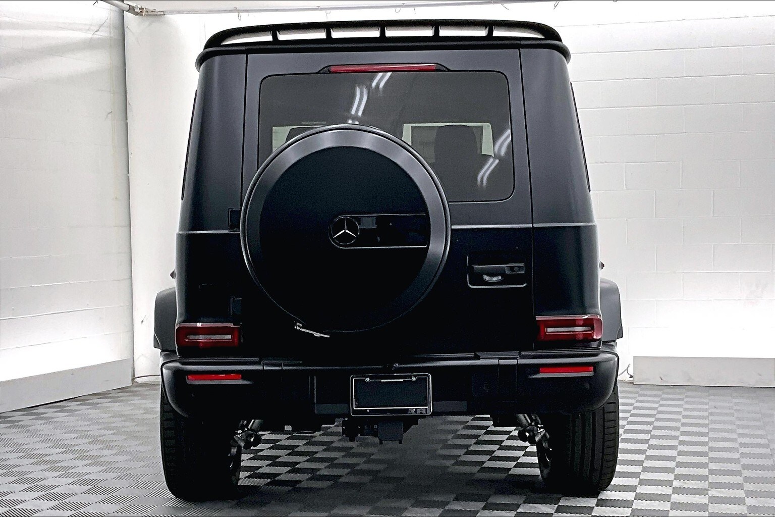 2025 Mercedes Benz G 550 photo 3