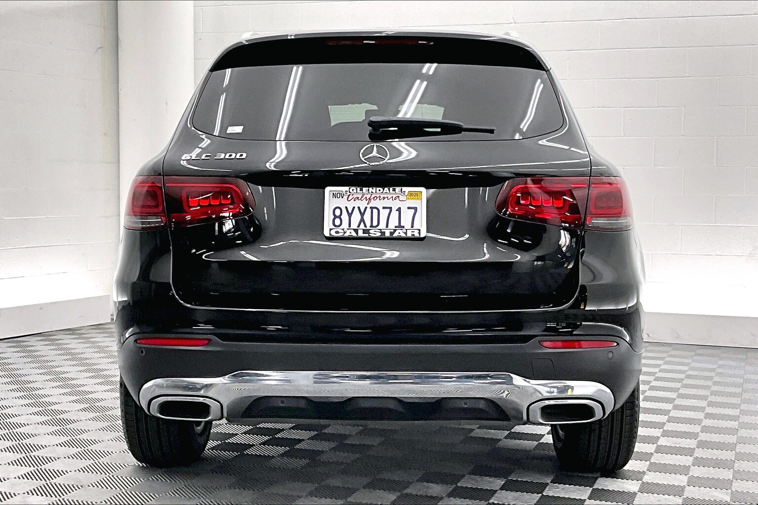 2021 Mercedes Benz GLC 300 photo 2