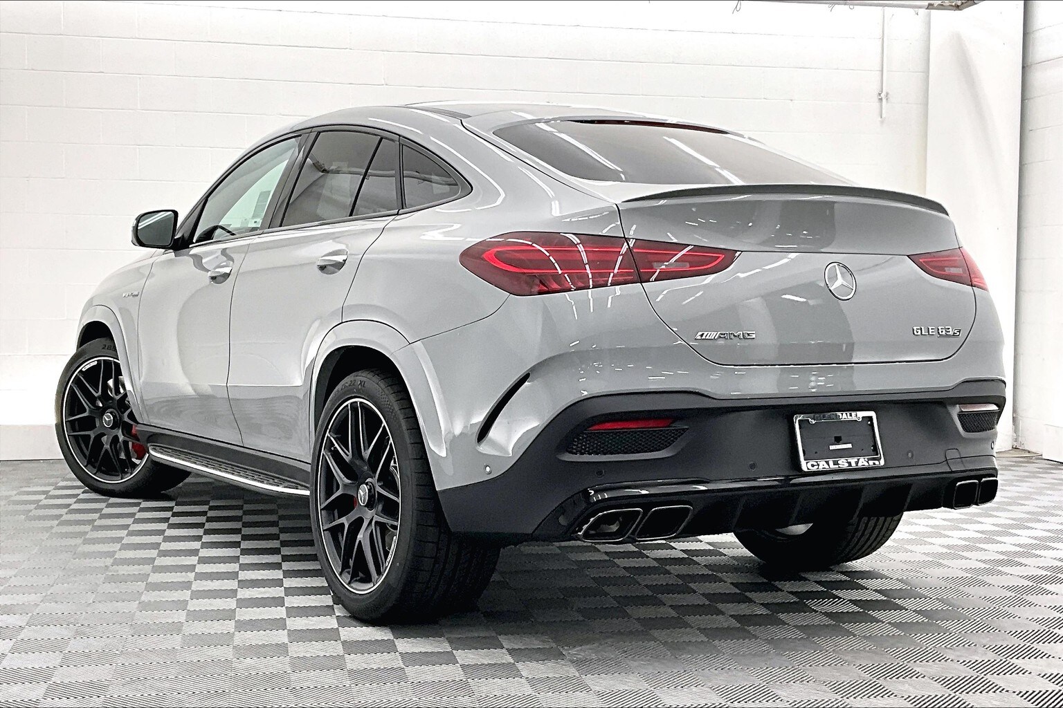 2026 Mercedes Benz GLE AMG 63 S photo 2