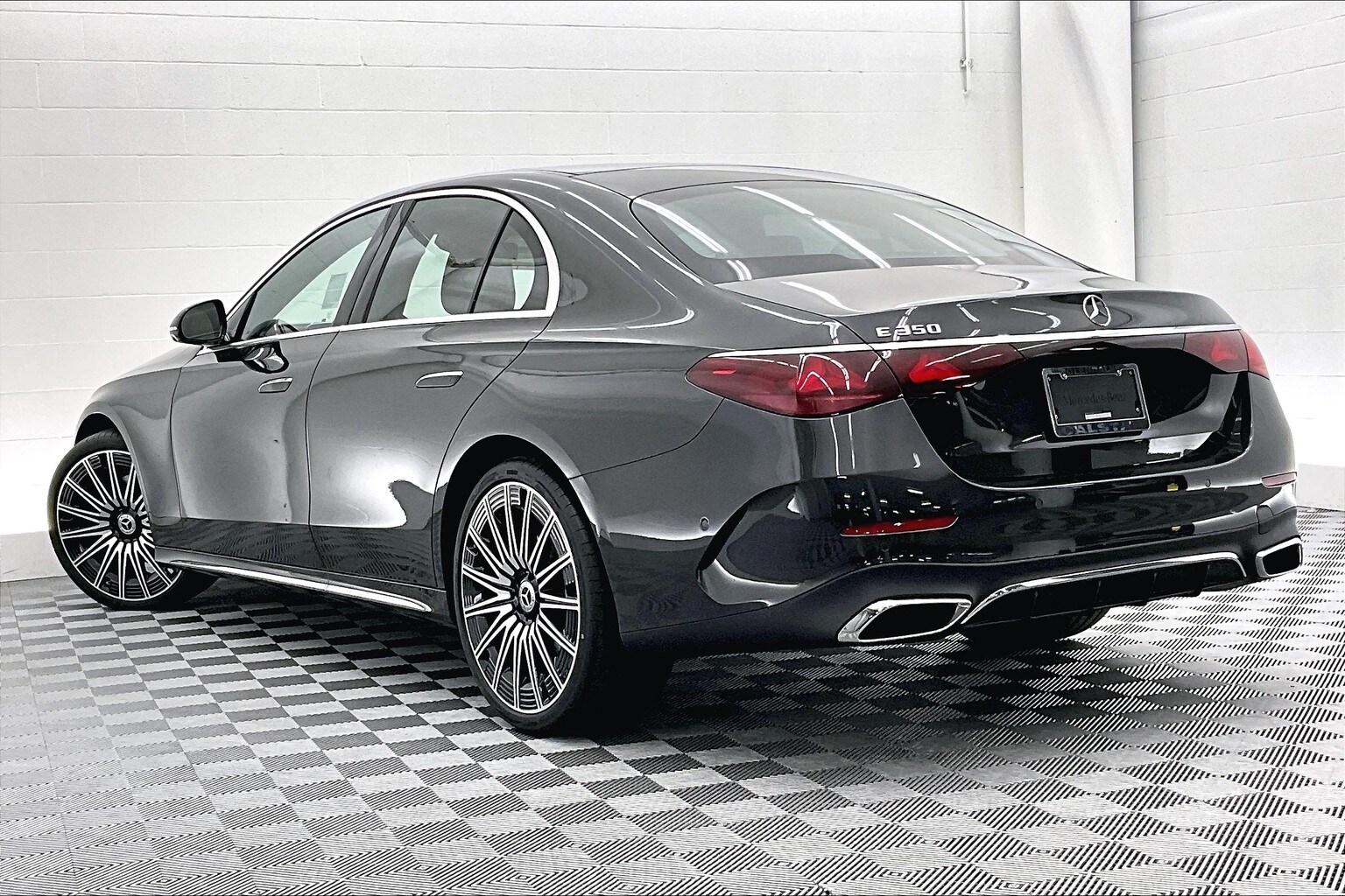 2026 Mercedes Benz E photo 2