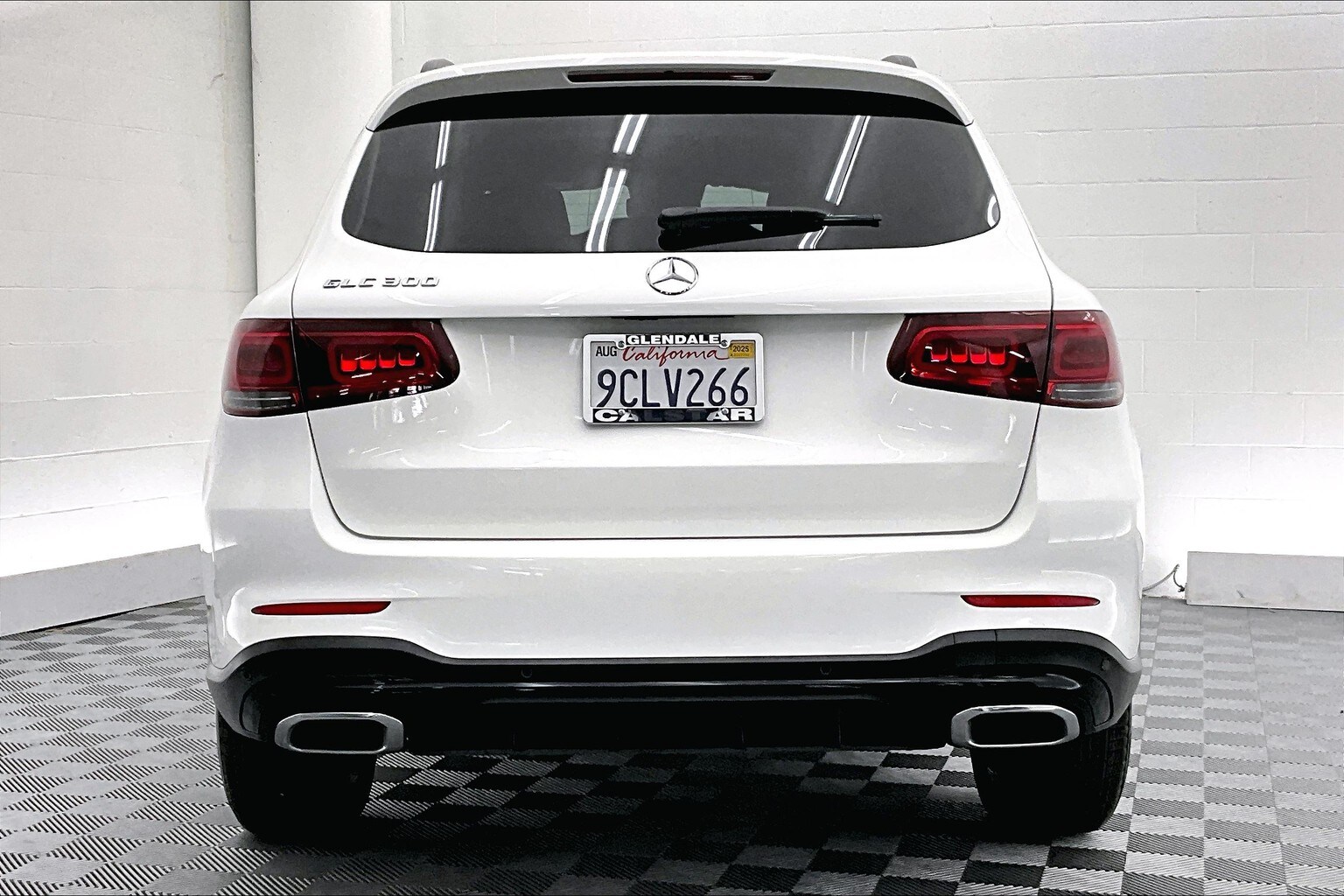 2022 Mercedes Benz GLC 300 photo 3