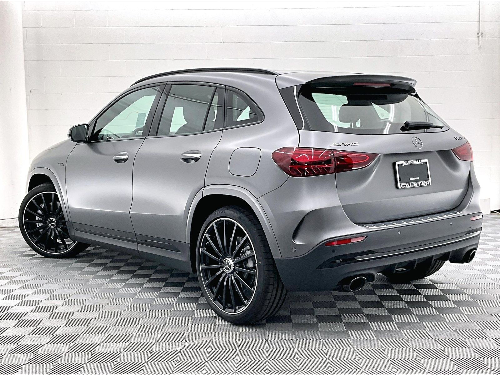 2026 Mercedes-Benz GLA photo 2