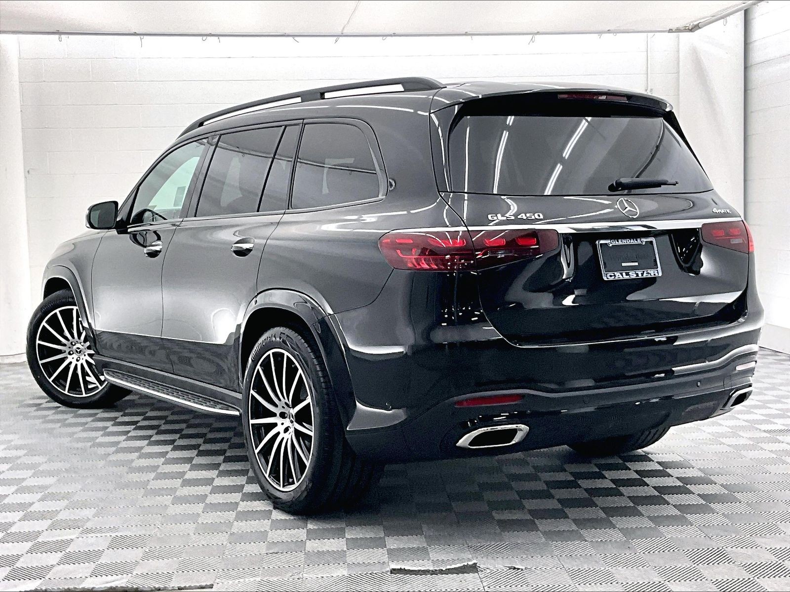 2026 Mercedes-Benz GLS photo 2