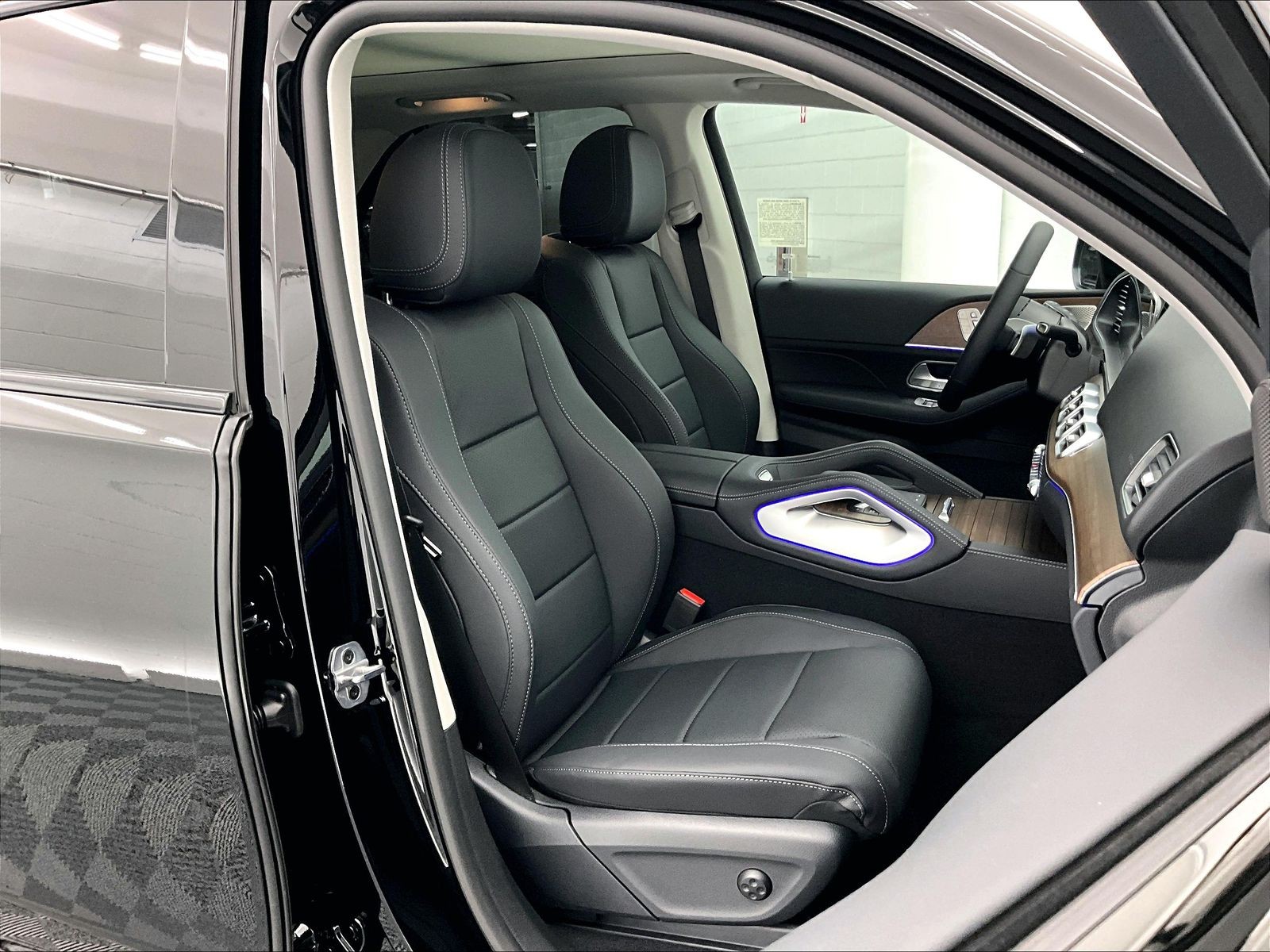 2026 Mercedes-Benz GLE photo 5