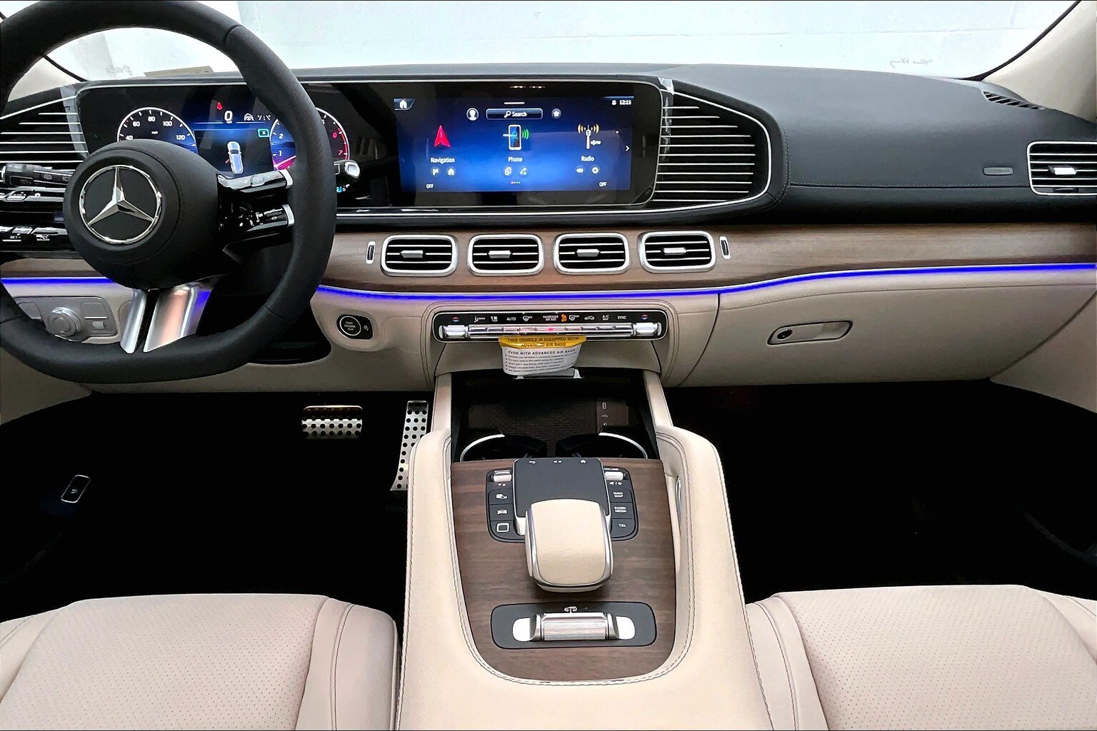 2026 Mercedes Benz GLS 450 4MATIC photo 3