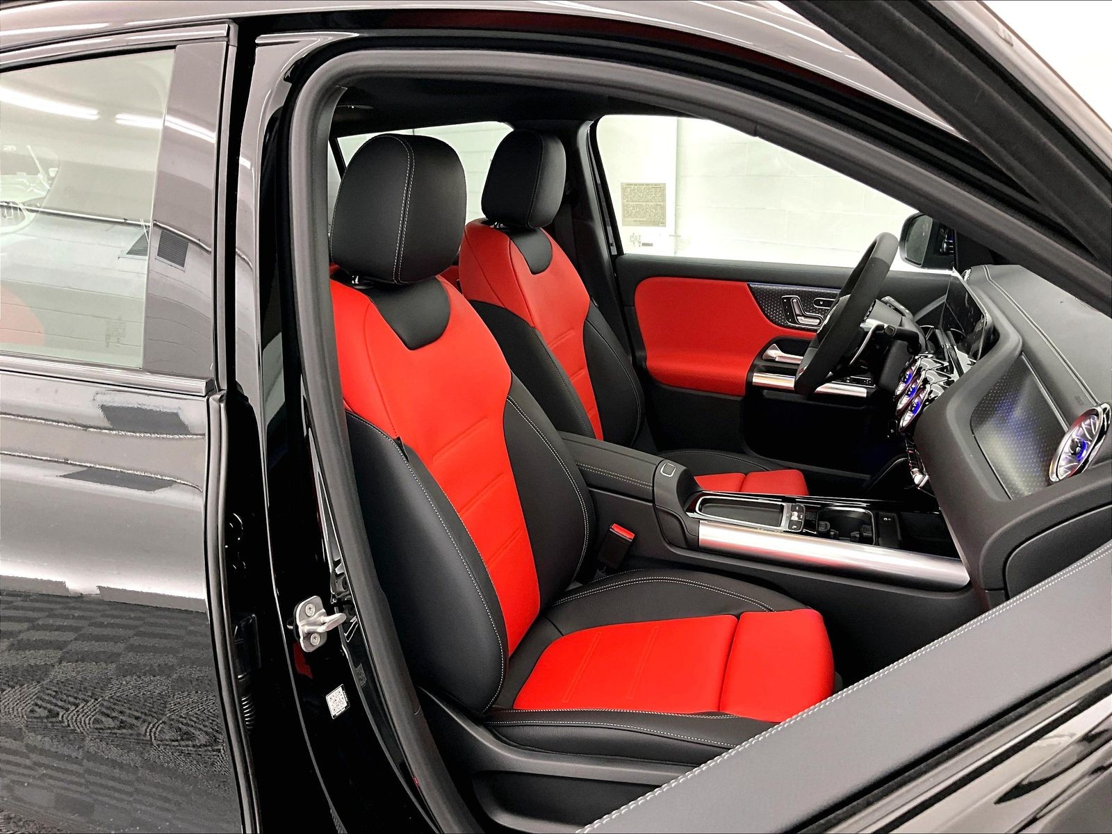 2026 Mercedes-Benz GLA photo 5