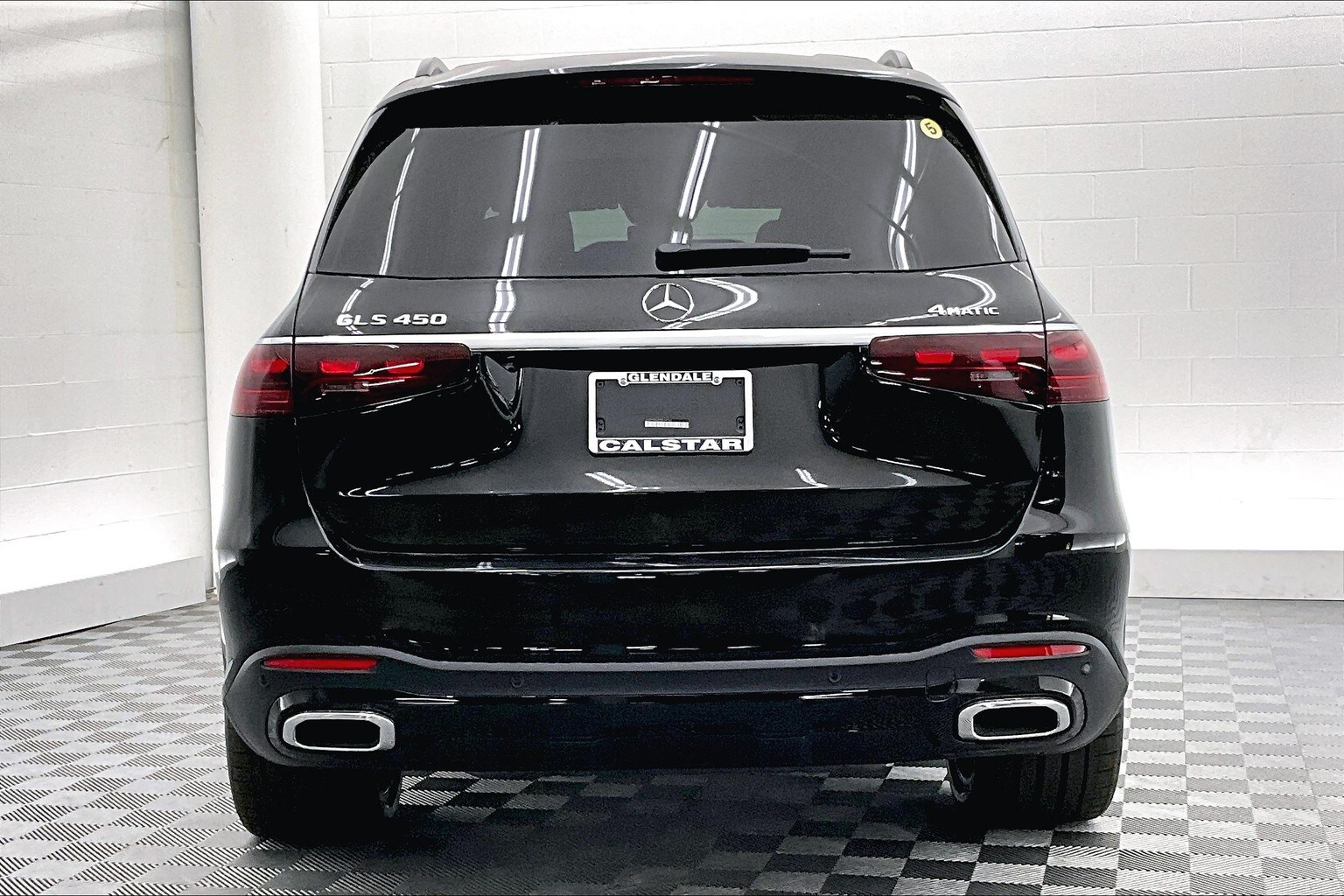 2026 Mercedes Benz GLS 450 4MATIC photo 2