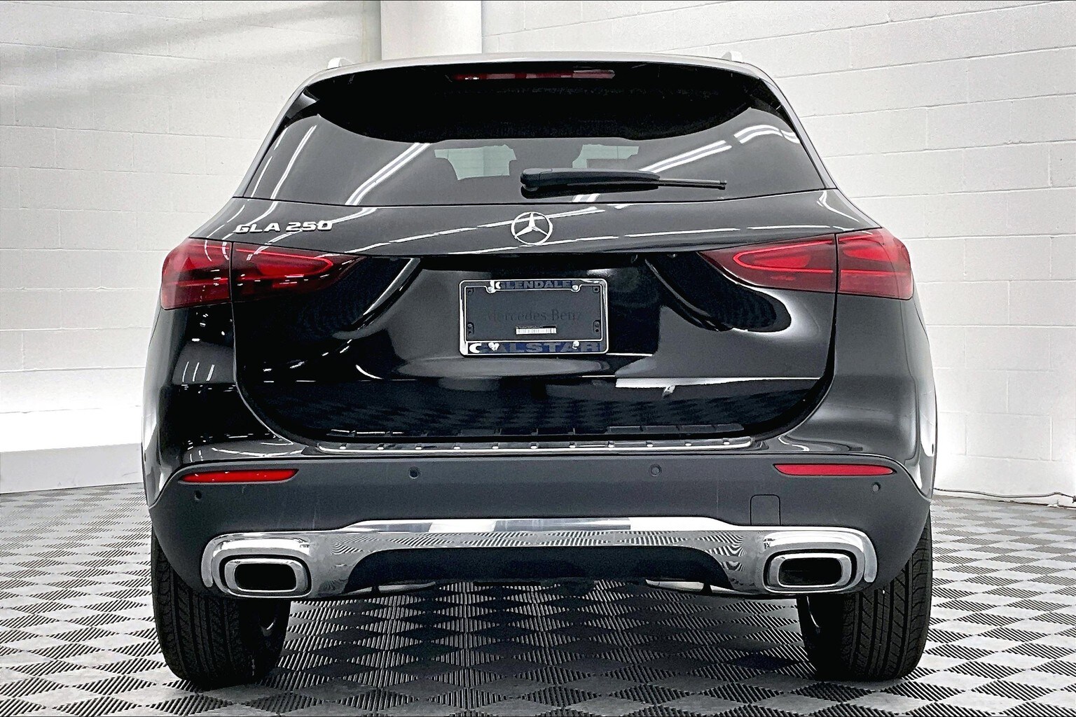 2025 Mercedes Benz GLA 250 photo 3