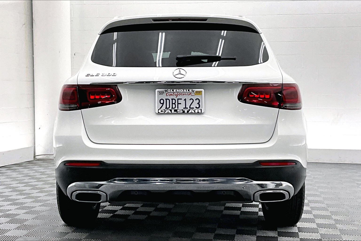 2022 Mercedes Benz GLC 300 photo 3