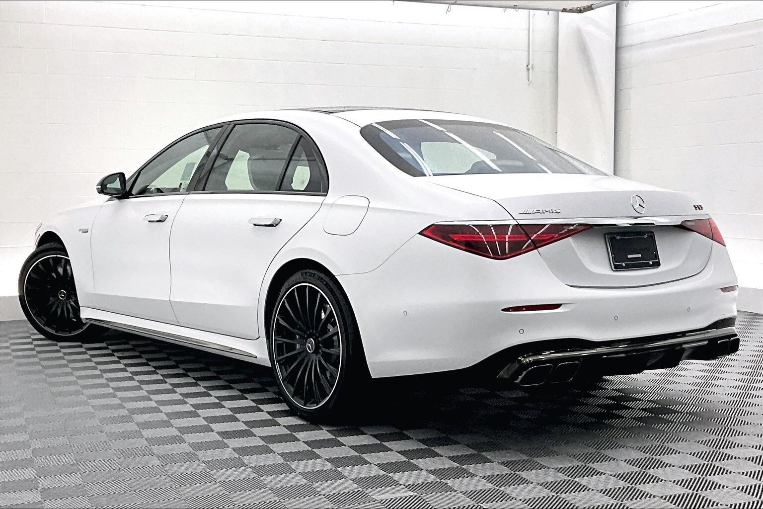 2026 Mercedes Benz S AMG 63 4MATIC photo 2