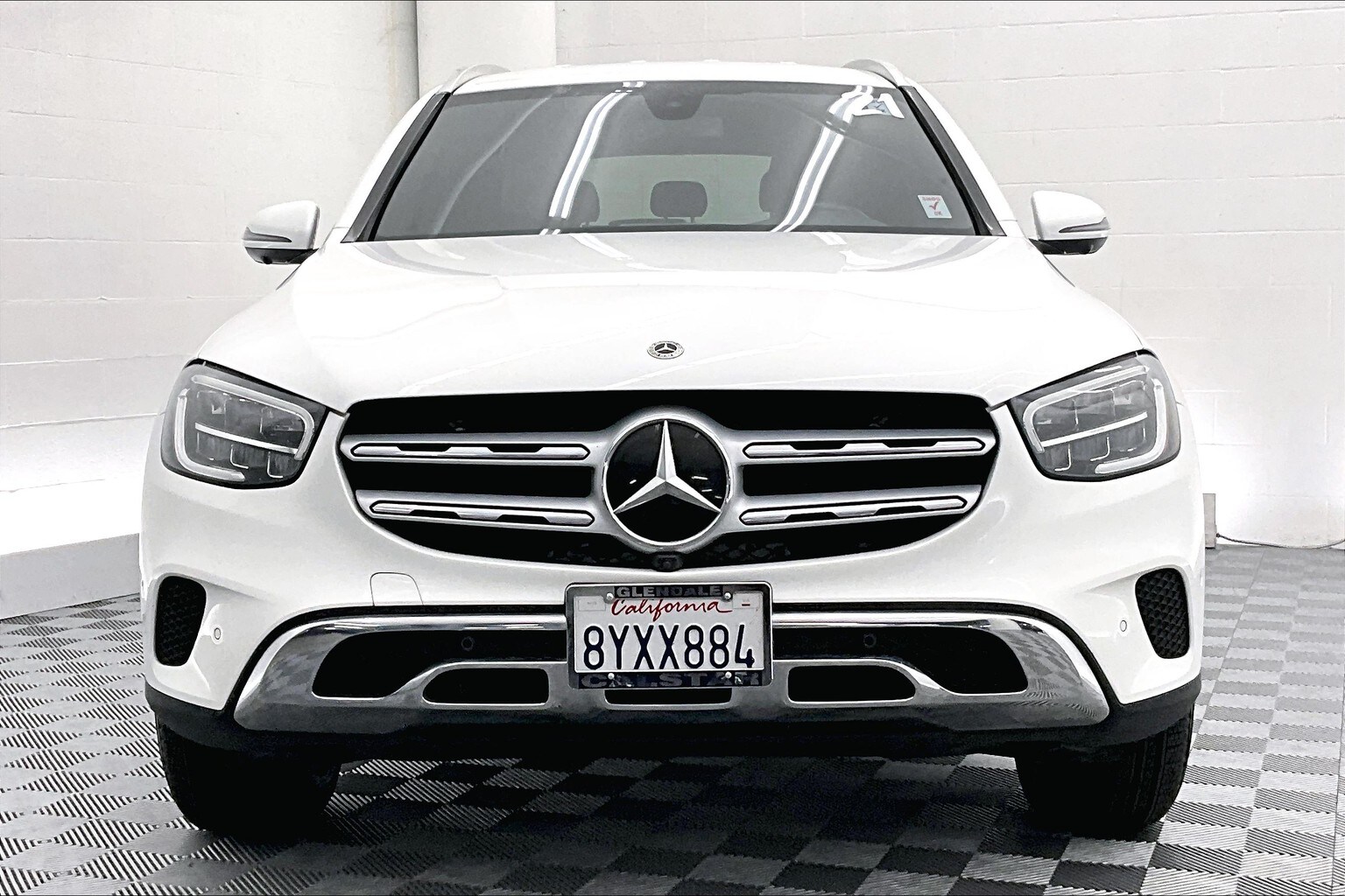 2021 Mercedes Benz GLC 300 photo 2
