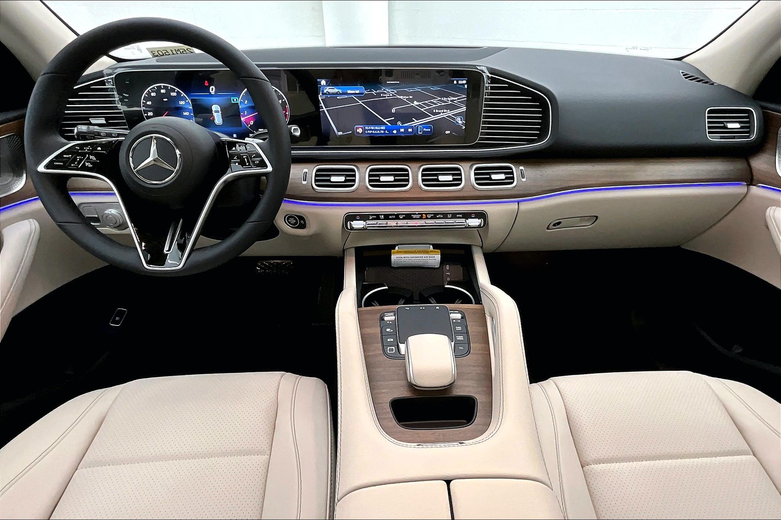 2025 Mercedes Benz GLE 350 4MATIC photo 2