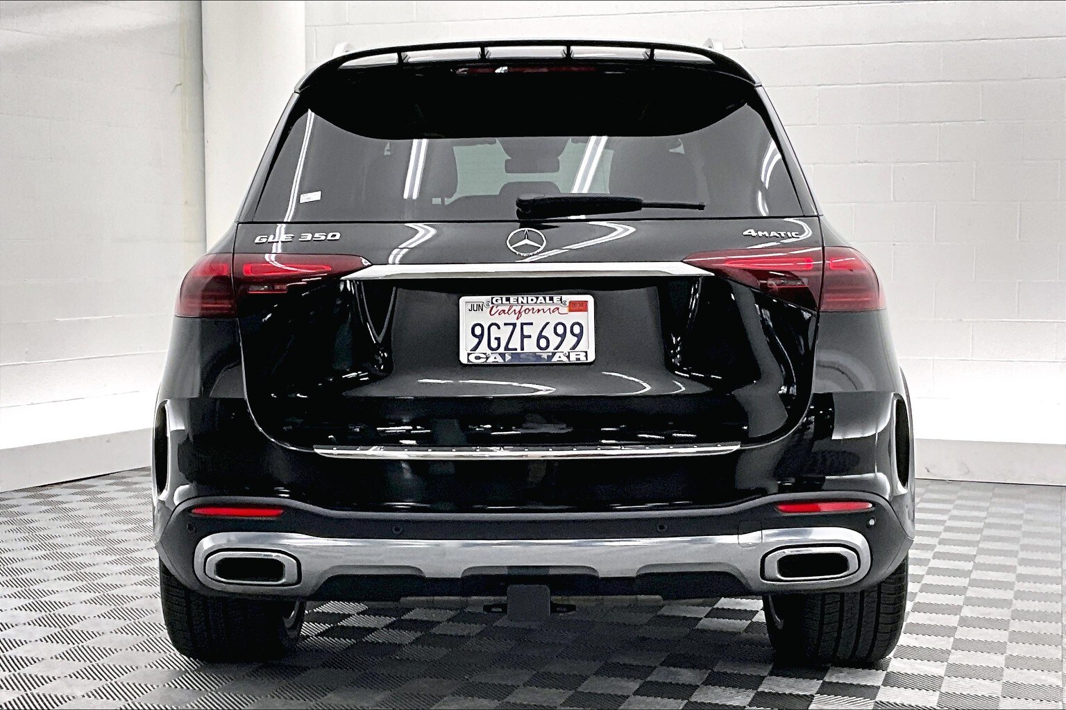 2024 Mercedes Benz GLE 350 4MATIC photo 3