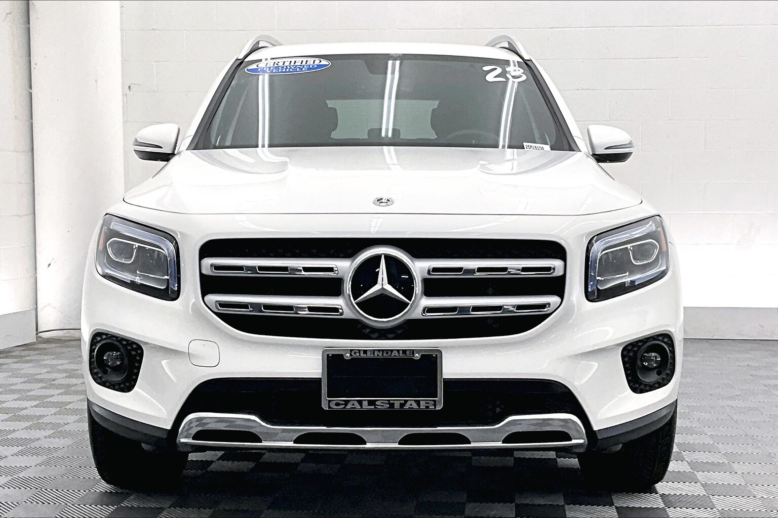 2023 Mercedes Benz GLB 250 photo 2