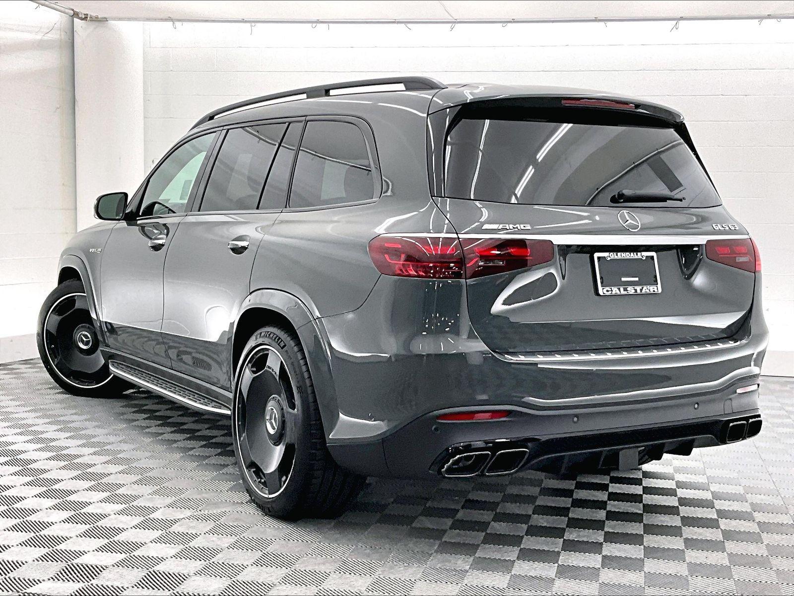 2026 Mercedes-Benz GLS photo 2
