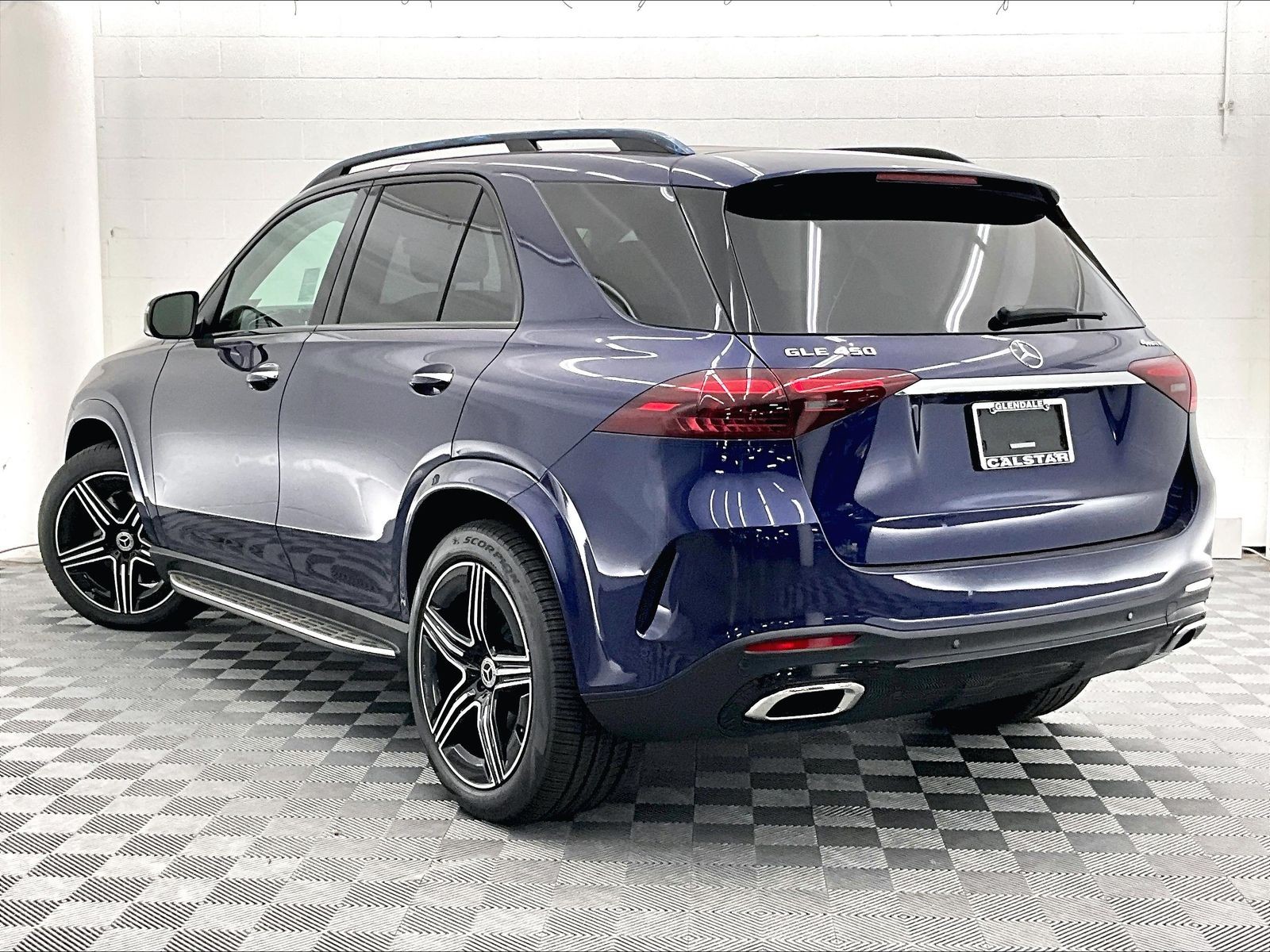 2026 Mercedes-Benz GLE photo 2