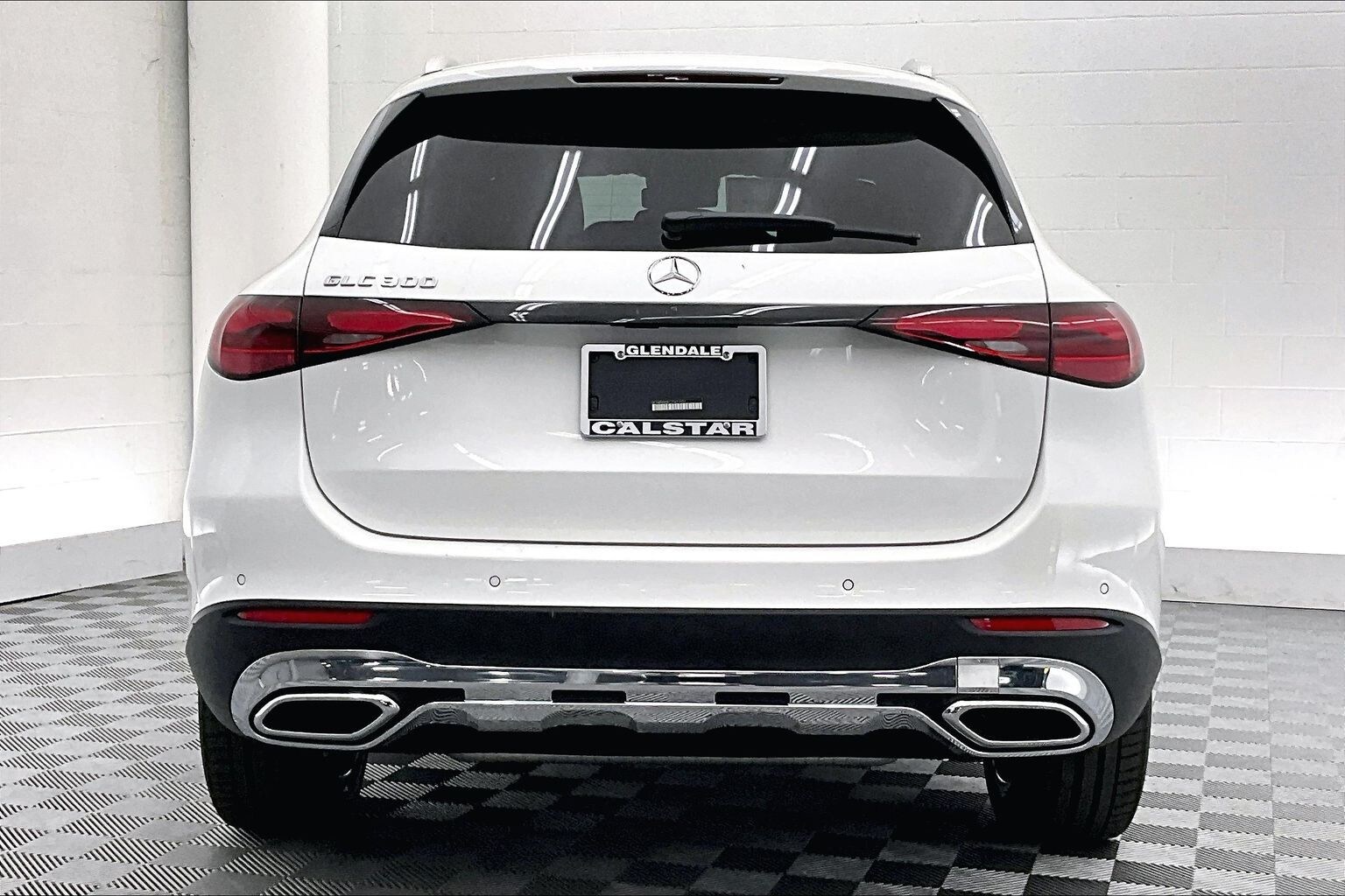 2026 Mercedes Benz GLC 300 photo 3