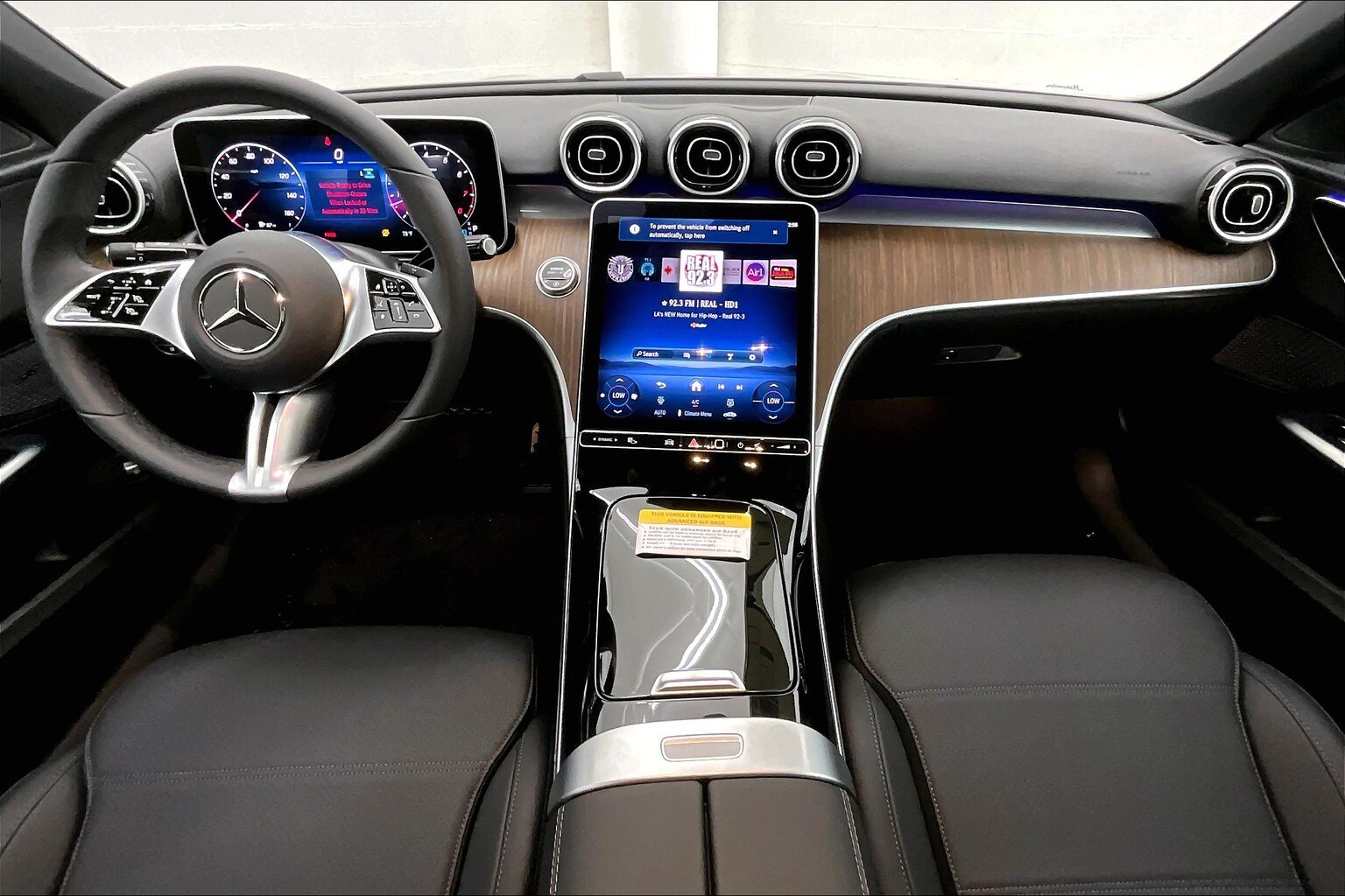 2025 Mercedes Benz C 300 4MATIC photo 4