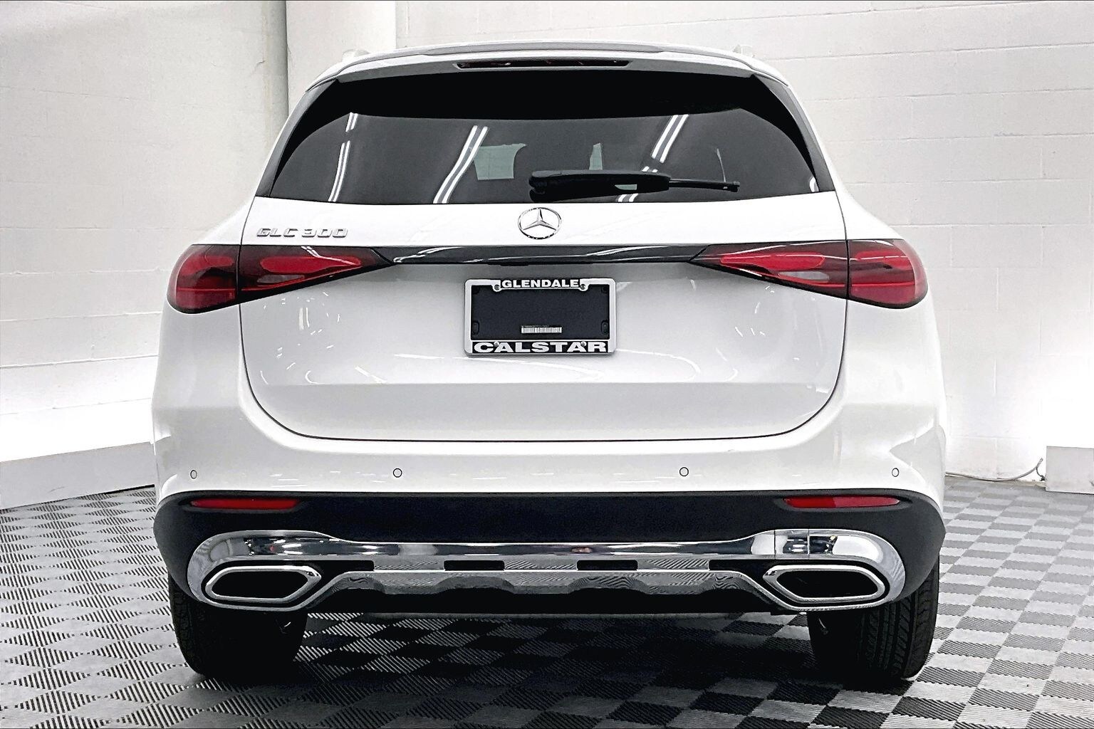 2026 Mercedes Benz GLC 300 photo 3