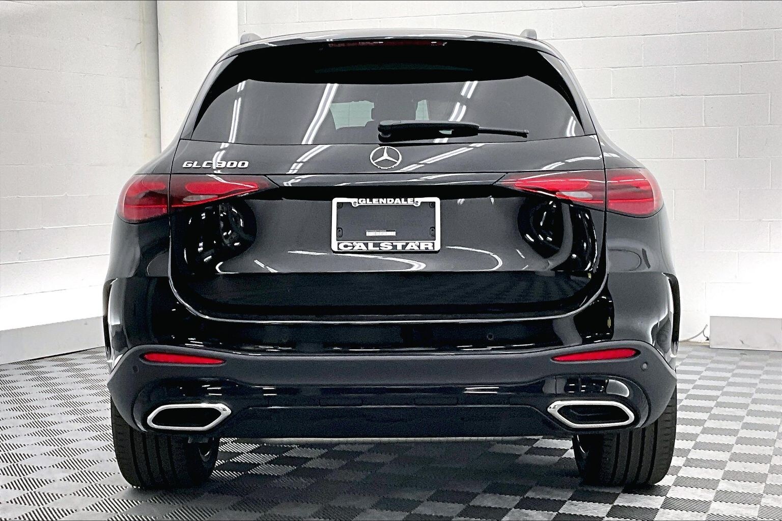 2026 Mercedes Benz GLC 300 photo 3