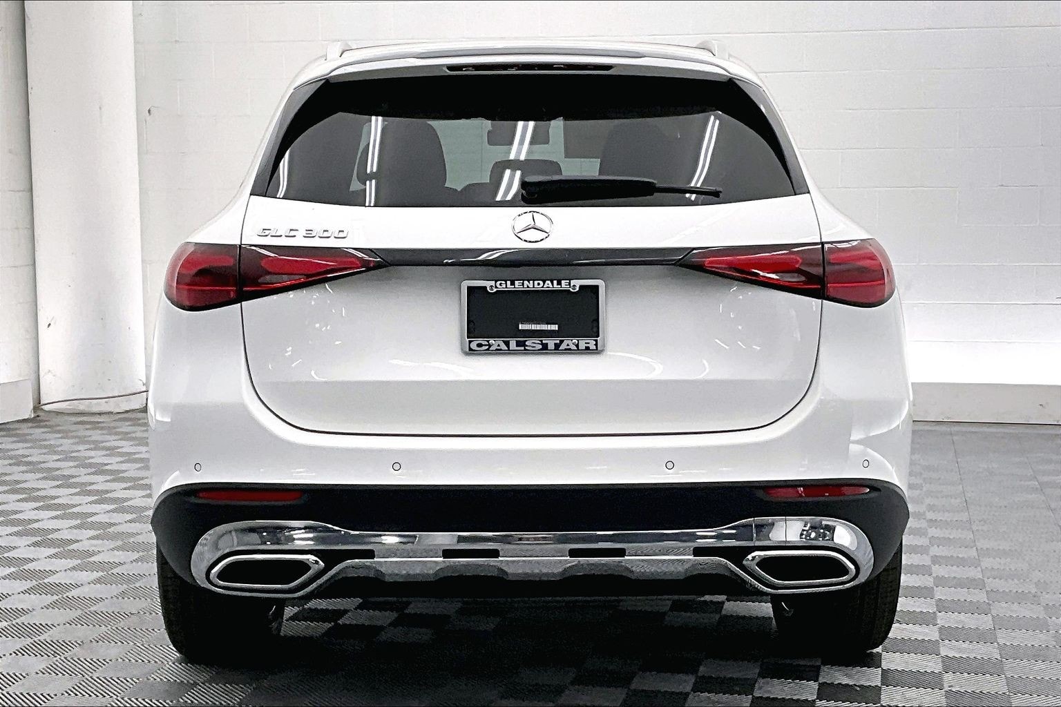 View vehicle photo 3