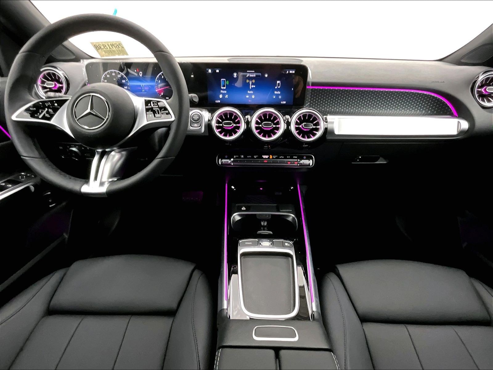 2026 Mercedes-Benz GLB photo 4