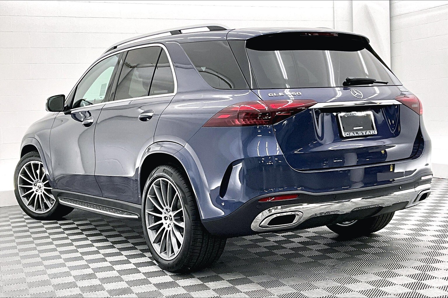 2026 Mercedes Benz GLE 450 4MATIC photo 2