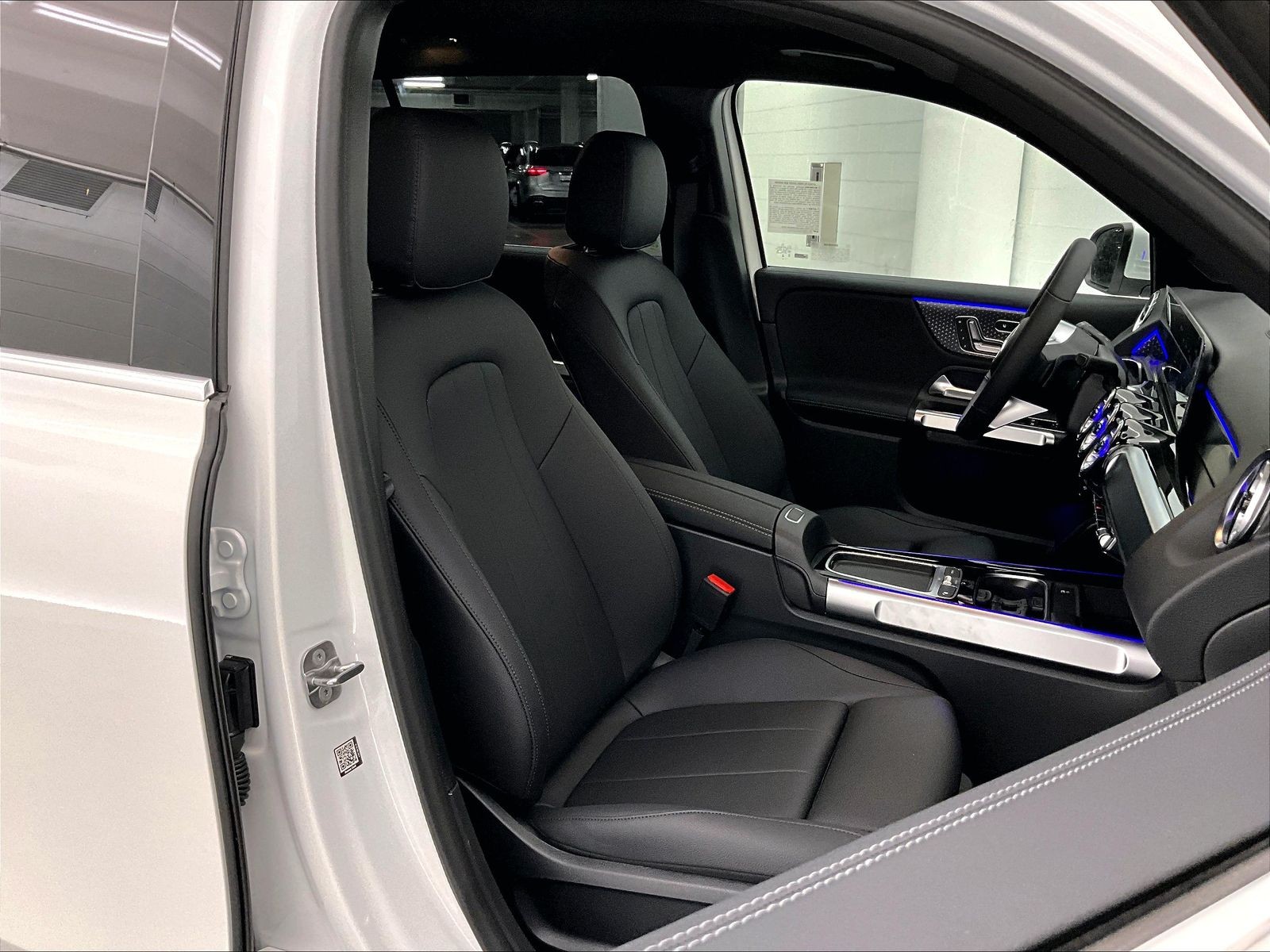 2026 Mercedes-Benz GLB photo 5