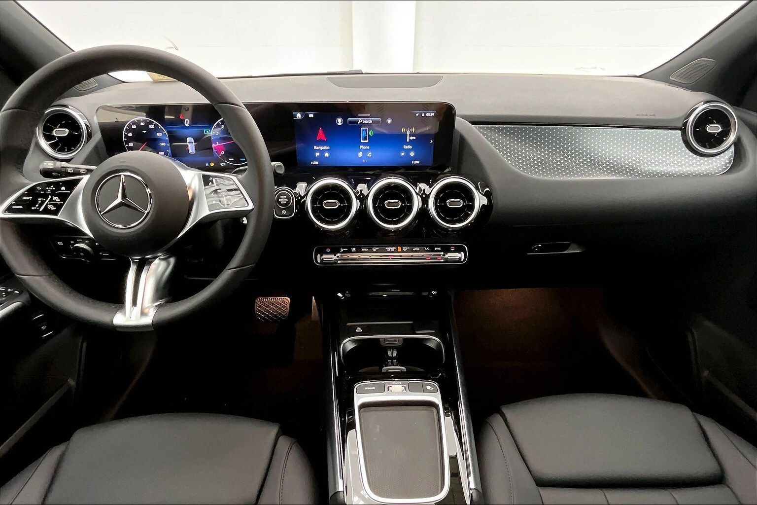 2026 Mercedes Benz GLA 250 photo 4