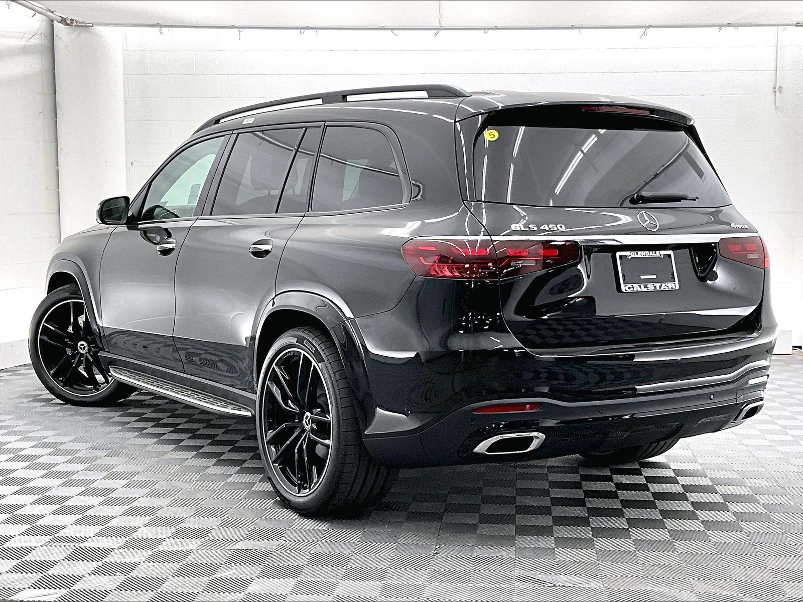 2026 Mercedes-Benz GLS photo 2
