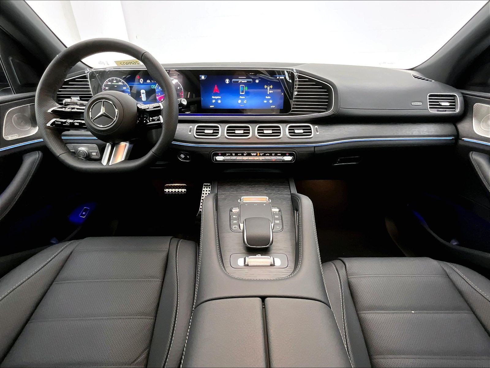 2026 Mercedes-Benz GLS photo 4