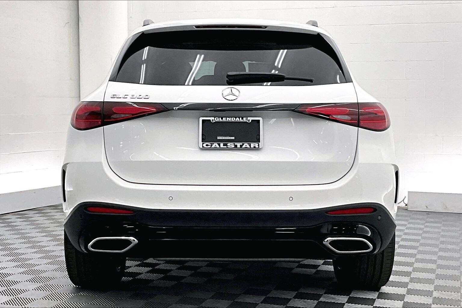 2026 Mercedes Benz GLC 300 photo 2