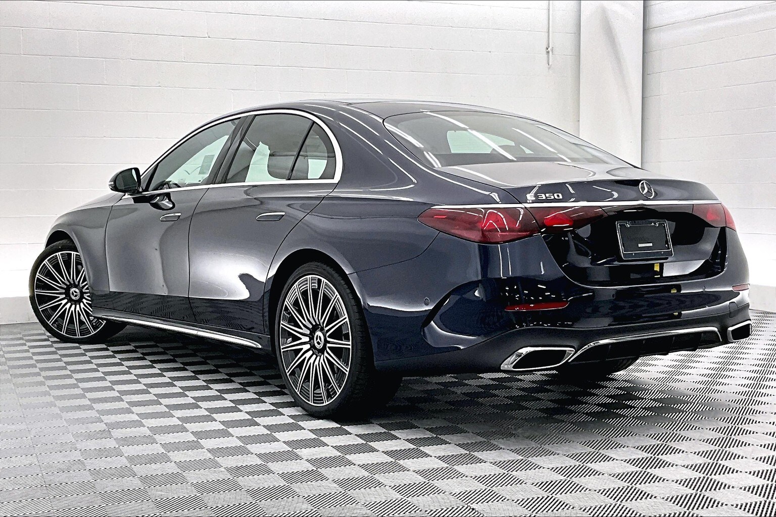 2026 Mercedes Benz E photo 2