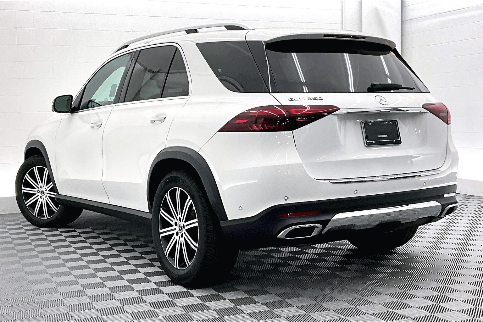 2026 Mercedes Benz GLE 350 photo 2