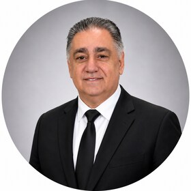 Staff member Andy Mardirosian from bbf2668fc5d6